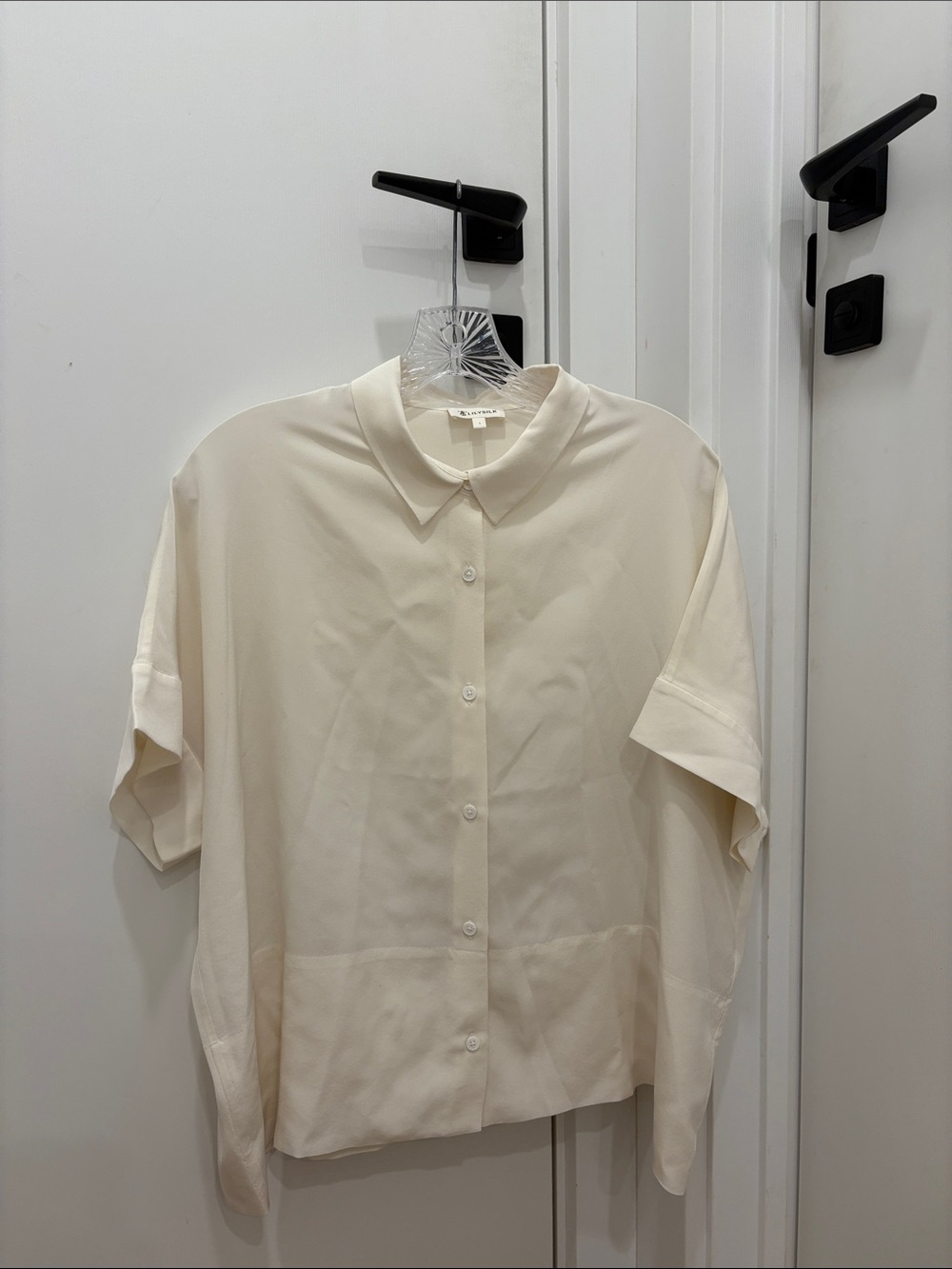 Lilysilk SILK Relaxed Short-Sleeve Button-Up Shirt in Cream size US 12